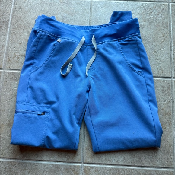 Figs Vibrant Blue Scrub Set XS - Picture 5 of 7